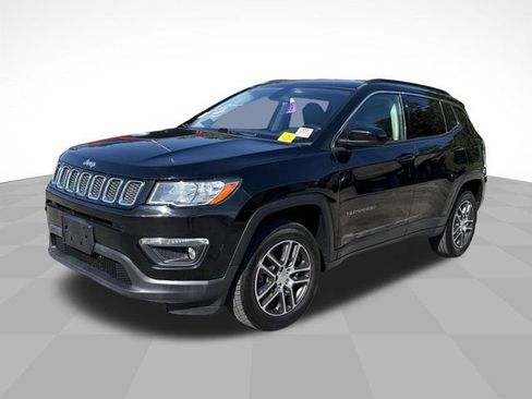 Used 2020 Jeep Compass Latitude w/ Cold Weather Group AWD/4WD image 1