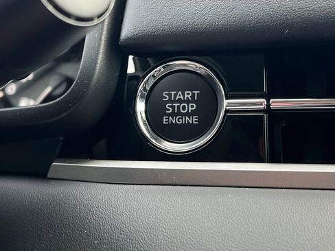 New 2026 Mitsubishi Outlander SE image 23