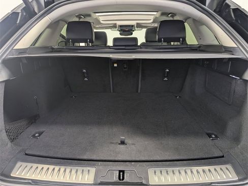 Used 2024 Land Rover Range Rover Velar S image 24