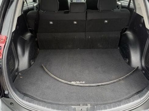 Used 2014 Toyota RAV4 XLE AWD/4WD image 12