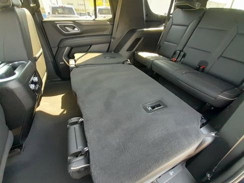 Used 2024 GMC Yukon SLT AWD/4WD image 44