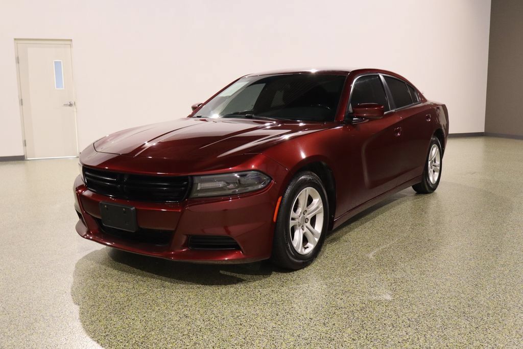 Used 2020 Dodge Charger SXT RWD image 4