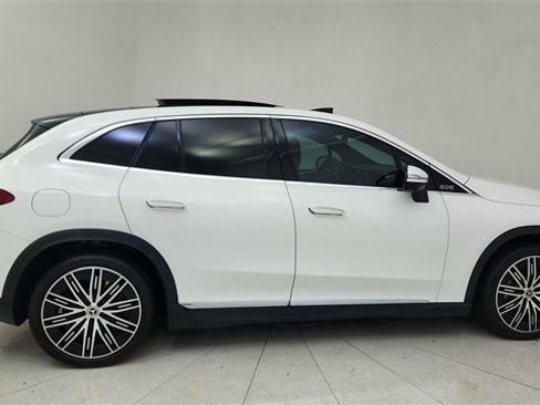 Used 2023 Mercedes-Benz EQE 500 4MATIC SUV w/ Exclusive Trim Package image 6