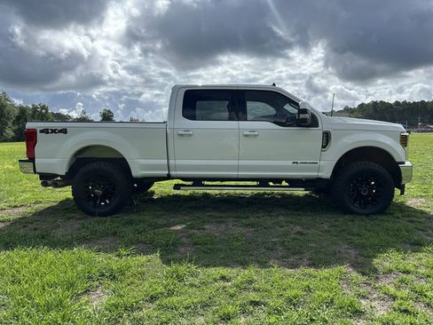 Used 2019 Ford F250 Lariat w/ Lariat Value Package AWD/4WD image 4
