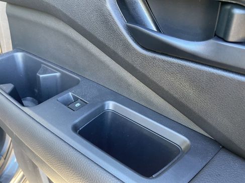 Used 2025 Nissan Pathfinder SV image 42