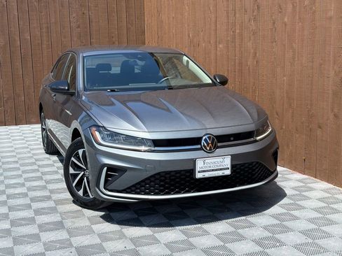 Used 2025 Volkswagen Jetta S FWD image 9