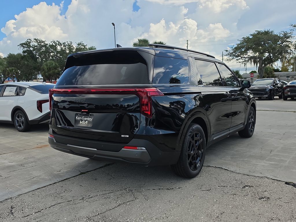 New 2027 Kia Carnival SX w/ Dark Edition Package FWD image 8