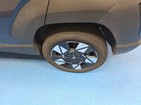 Used 2025 Hyundai Kona SEL AWD/4WD image 10