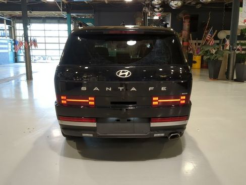 Used 2024 Hyundai Santa Fe Limited image 8