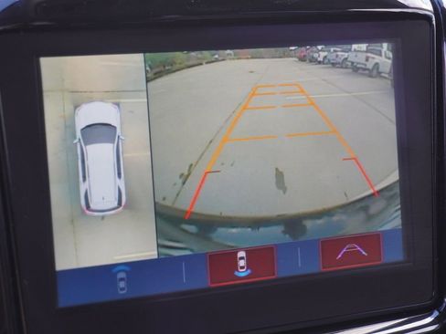 Used 2019 Chevrolet Traverse Premier w/ Driver Confidence II Package image 37