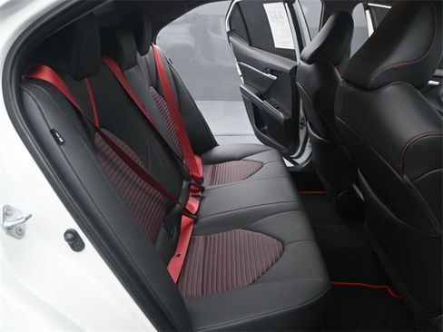 Used 2024 Toyota Camry image 16