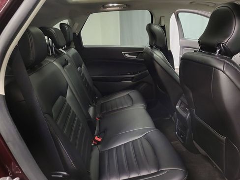 Used 2019 Ford Edge SEL w/ Equipment Group 201A AWD/4WD image 22
