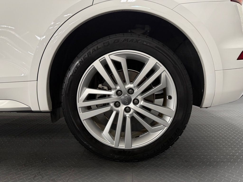 Used 2019 Audi Q5 2.0T Premium Plus w/ Premium Plus Package AWD/4WD image 7