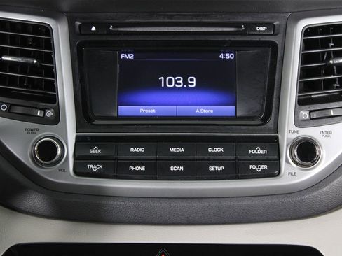 Used 2018 Hyundai Tucson SE AWD/4WD image 7