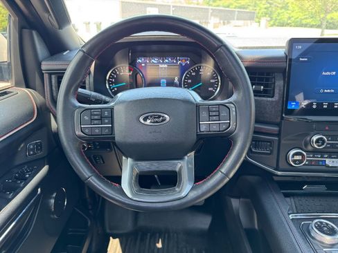 Used 2022 Ford Expedition Limited RWD image 24