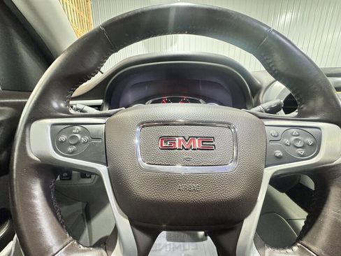 Used 2017 GMC Acadia SLT AWD/4WD image 14