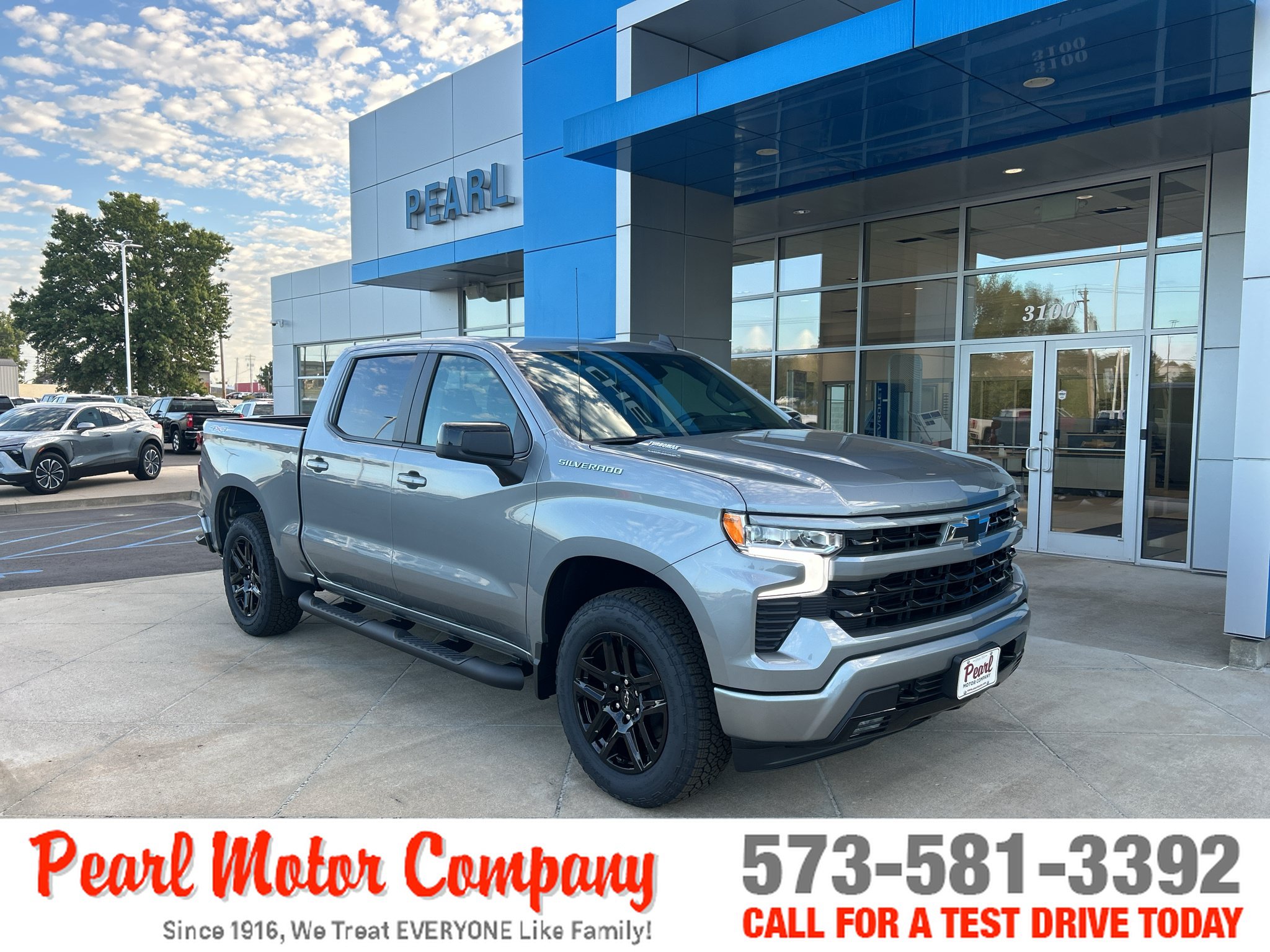 New 2026 Chevrolet Silverado 1500 RST w/ RST Select Package AWD/4WD image 1