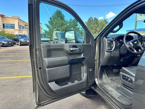 Used 2023 Chevrolet Silverado 3500 High Country AWD/4WD image 9