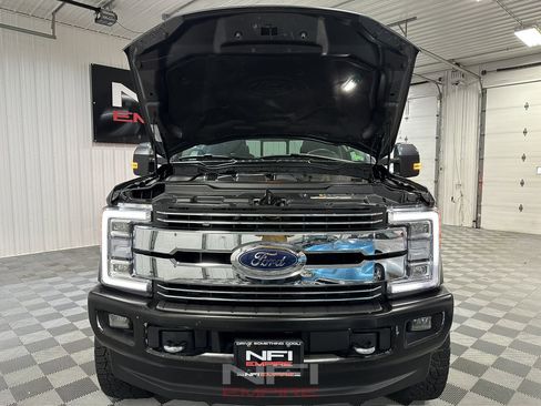 Used 2019 Ford F250 Lariat w/ Lariat Ultimate Package image 49