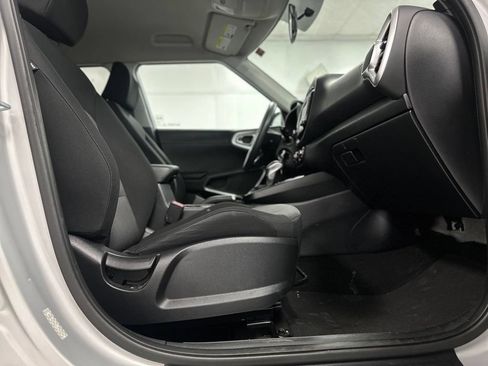 Used 2020 Kia Soul LX FWD image 21
