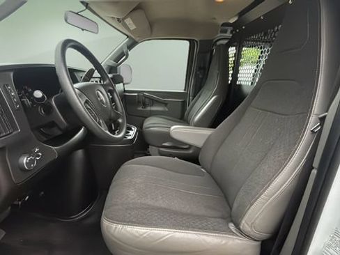 Used 2024 GMC Savana 2500 w/ Driver Convenience Package RWD image 20