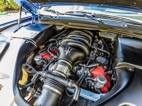 Used 2018 Maserati GranTurismo Sport RWD image 21