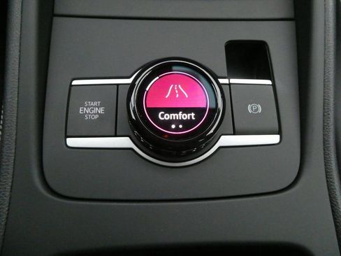 New 2026 Volkswagen Tiguan SE AWD/4WD image 12