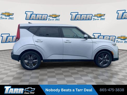 Used 2021 Kia Soul S FWD image 9