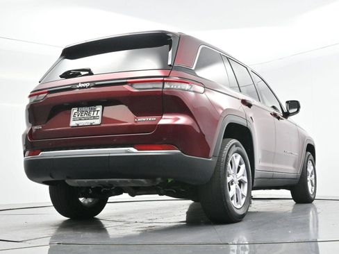 Used 2022 Jeep Grand Cherokee Limited AWD/4WD image 53