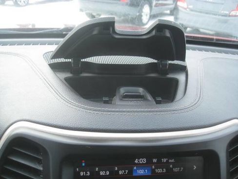 Used 2015 Jeep Cherokee Latitude w/ Cold Weather Group image 31