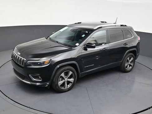 Used 2019 Jeep Cherokee Limited w/ Luxury Group image 13