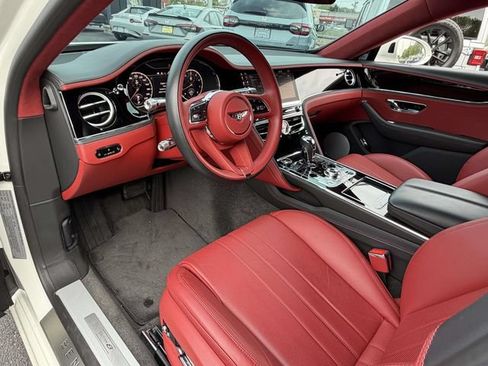 Used 2024 Bentley Flying Spur V8 AWD/4WD image 10