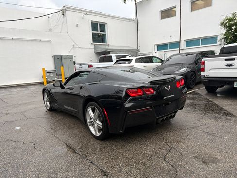 Used 2017 Chevrolet Corvette Stingray Coupe w/ 1LT RWD image 7