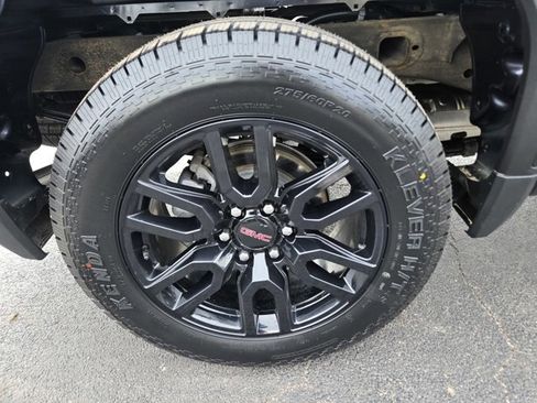 Used 2024 GMC Sierra 1500 Elevation image 41