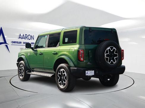 Used 2025 Ford Bronco Outer Banks AWD/4WD image 2
