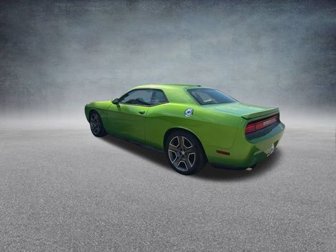 Used 2011 Dodge Challenger R/T image 17