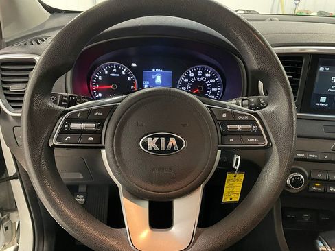 Used 2020 Kia Sportage LX image 30
