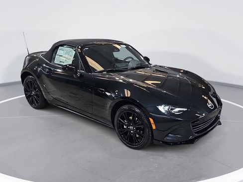 New 2026 MAZDA MX-5 Miata Club w/ Interior Package RWD image 3