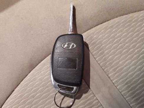 Used 2015 Hyundai Sonata SE FWD image 30