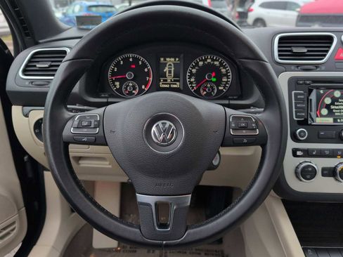 Used 2013 Volkswagen Eos Lux image 21