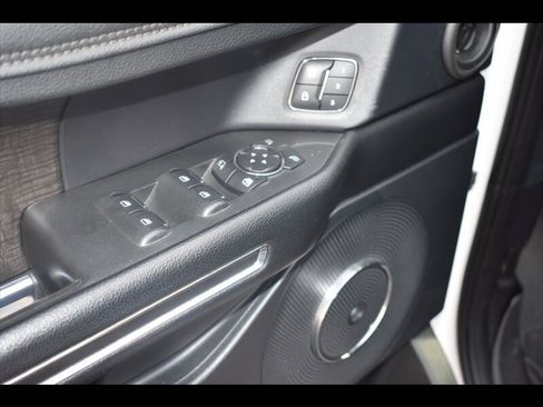 Used 2019 Ford Expedition Limited w/ Special Edition Package RWD image 19