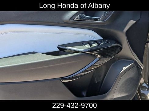 Used 2024 Chevrolet Trax LT FWD image 12