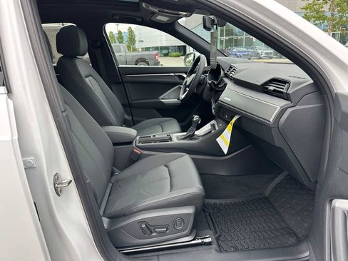 New 2025 Audi Q3 2.0T Premium image 10