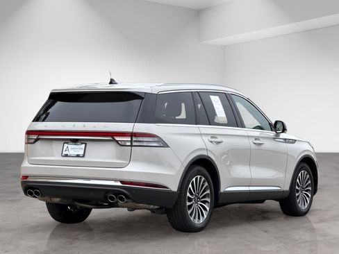 Used 2023 Lincoln Aviator 2WD w/ Premium Package image 7