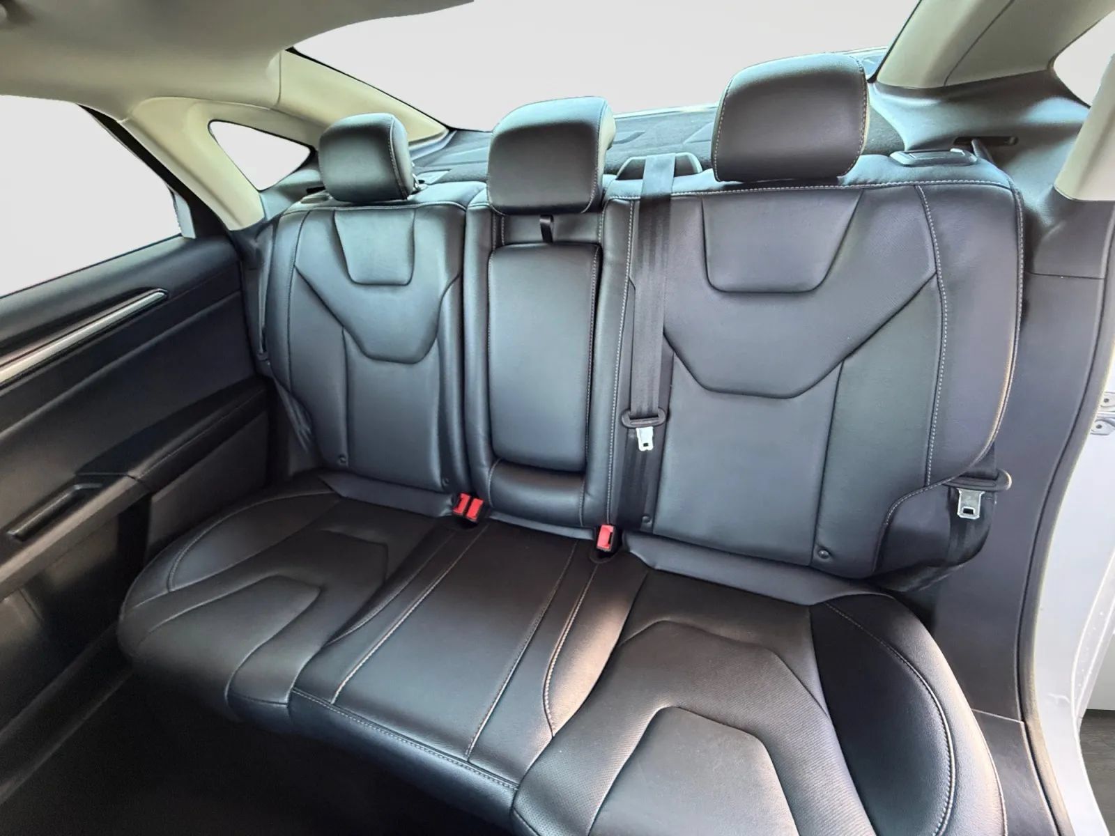 Used 2020 Ford Fusion Titanium AWD/4WD image 15