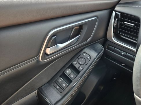 Used 2021 Nissan Rogue SV w/ Premium Package image 21