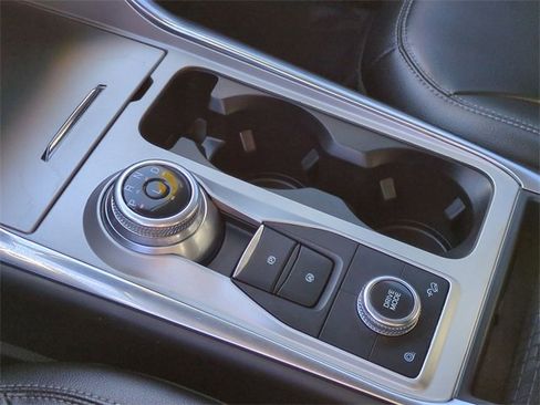 Used 2023 Ford Explorer Limited w/ Equipment Group 301A image 20