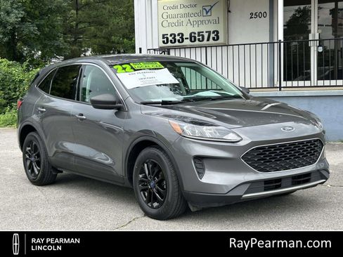 Used 2022 Ford Escape SE w/ Convenience Package FWD image 1