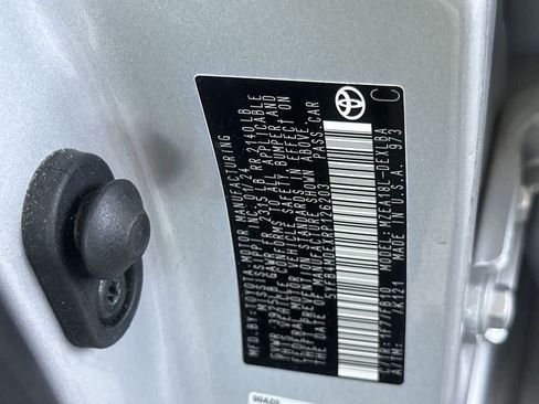 Used 2024 Toyota Corolla LE FWD image 29