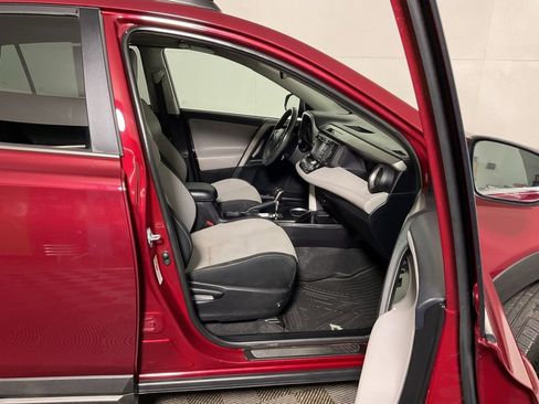 Used 2018 Toyota RAV4 Adventure image 35